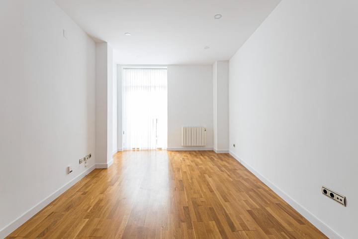 Preciosa vivienda en alquiler en zona centro y con garaje opcional. photo 0