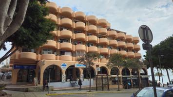 Piso En venta en Calle De Galícia, Figueretes - Platja D'En Bossa, Eivissa photo 0