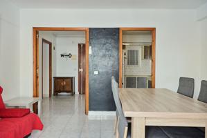 Piso En venta en Calle De Galícia, Figueretes - Platja D'En Bossa, Eivissa photo 0