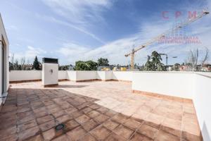 Unifamiliar Pareada En venta en Zona Estación, Pozuelo De Alarcón photo 0