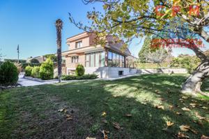 Casa En alquiler en Villalbilla photo 0