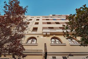 Piso En venta en Calle De Lombía, Barrio De Salamanca, Madrid photo 0