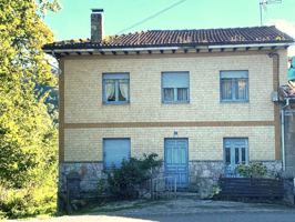 Unifamiliar Pareada En venta en Piñera, 8, Bimenes, Bimenes photo 0