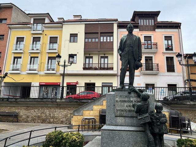 Casa En venta en Cuesta Olay, 18, Centro, Noreña Concejo photo 0