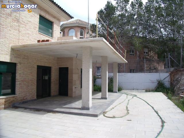 CHALET CON PARCELA DE 700M2 EN MONTEPINAR. photo 0