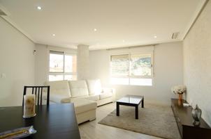 AMPLIO Y LUMINOSO PISO EN URBANIZACIÓN MONTEGRANDE (TORREAGÜERA) photo 0