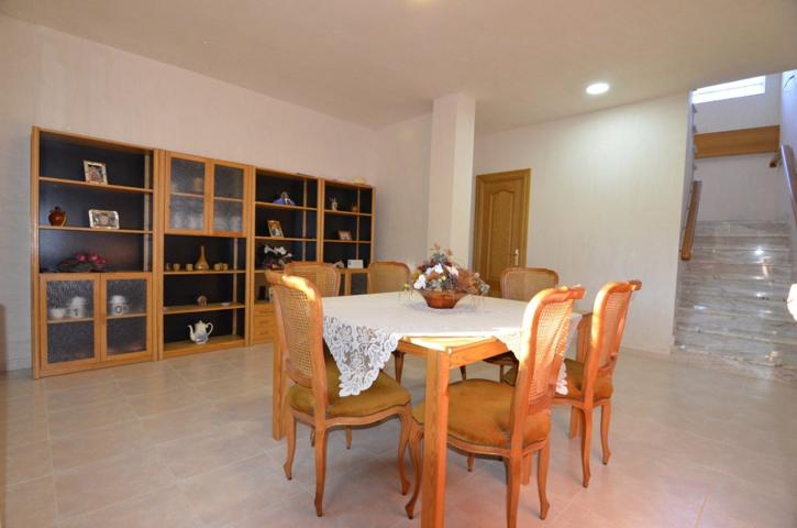 Urbis te ofrece un precioso Chalet individual en venta en Linares de Riofrio zona Pueblo, Salamanca. photo 0