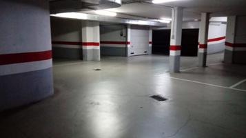 Urbis te ofrece una plaza de garaje en venta en el Centro. photo 0