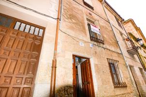 Urbis te ofrece una casa unifamiliar en venta en Ciudad Rodrigo, Salamanca. photo 0