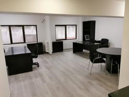 Urbis te ofrece un oficina en alquiler en zona Centro, Salamanca. photo 0