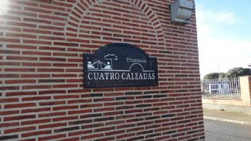 Urbis te ofrece una parcela en venta en zona Cuatro Calzadas, Salamanca. photo 0