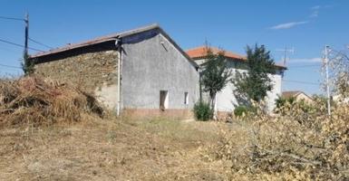 Urbis te ofrece una casa con terreno en venta en Robleda, Salamanca. photo 0