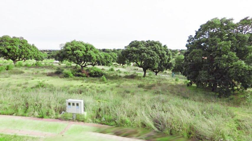 Urbis te ofrece una parcela en venta en Urbanización Oasis Golf, Carrascal de Barregas, Salamanca. photo 0