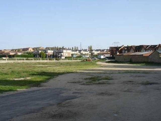 Urbis te ofrece una maravillosa parcela en venta en Villamayor, Salamanca. photo 0