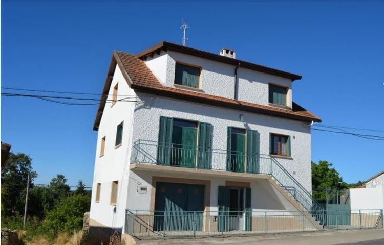 Urbis te ofrece un chalet independiente en venta en Peñaparda, Salamanca. photo 0