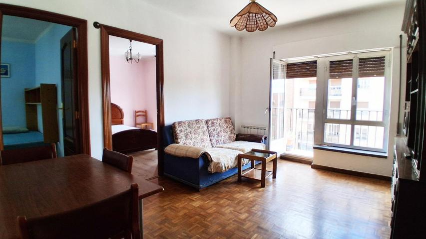 Urbis te ofrece un piso en alquiler en zona San Esteban, Salamanca. photo 0