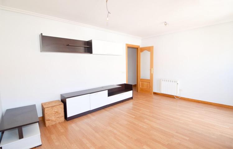 Urbis te ofrece un piso en venta en Castellanos de Moriscos, Salamanca. photo 0