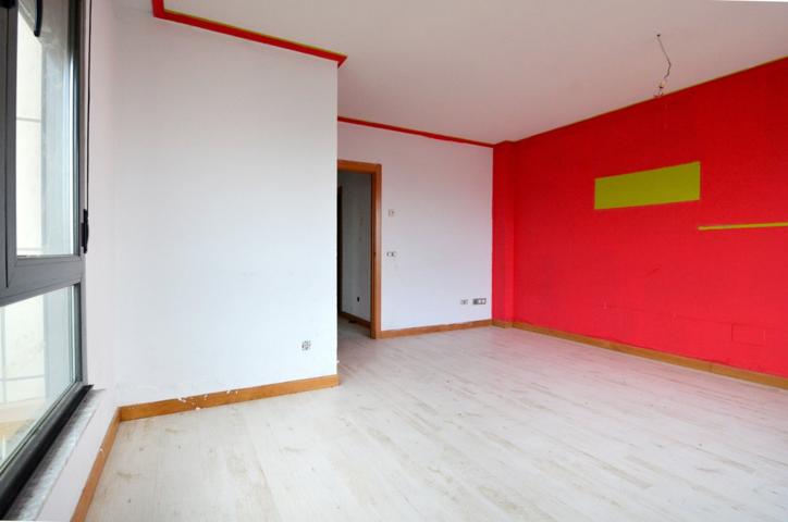 Urbis te ofrece un piso en venta en Nuevo Naharros, Pelabravo, Salamanca. photo 0