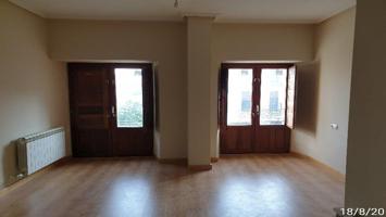 Urbis te ofrece un apartamento en venta en Béjar, Salamanca. photo 0