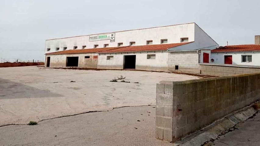 Urbis te ofrece una nave industrial en venta en Encinas de Arriba, Salamanca. photo 0