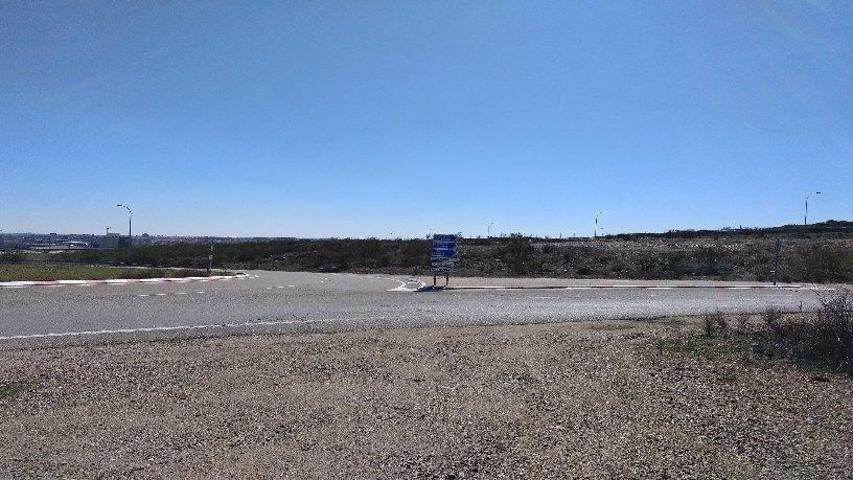 Urbis te ofrece un terreno en venta cerca de Salamanca. photo 0