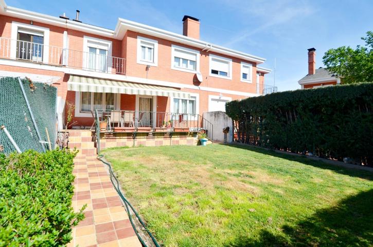 Urbis te ofrece un chalet adosado en venta en zona Valdelagua, Santa Marta de Tormes, Salamanca. photo 0