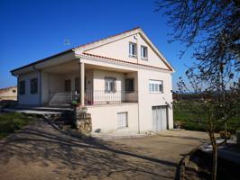Urbis te ofrece un espectacular terreno con chalet en venta en Ciudad Rodrigo, Salamanca. photo 0