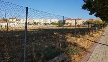 Urbis te ofrece un conjunto de dos terrenos en venta en zona Prosperidad, Salamanca. photo 0