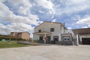 Urbis te ofrece un chalet en venta en Calvarrasa de Abajo, Salamanca. photo 0