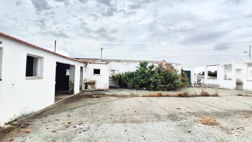 Urbis te ofrece un solar en venta en Cantalapiedra, Salamanca. photo 0