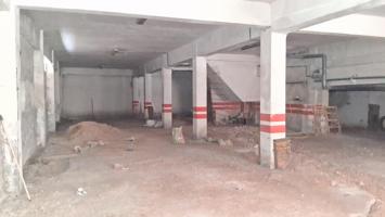 Urbis te ofrece un local en venta en la zona de Garrido Norte, Salamanca. photo 0