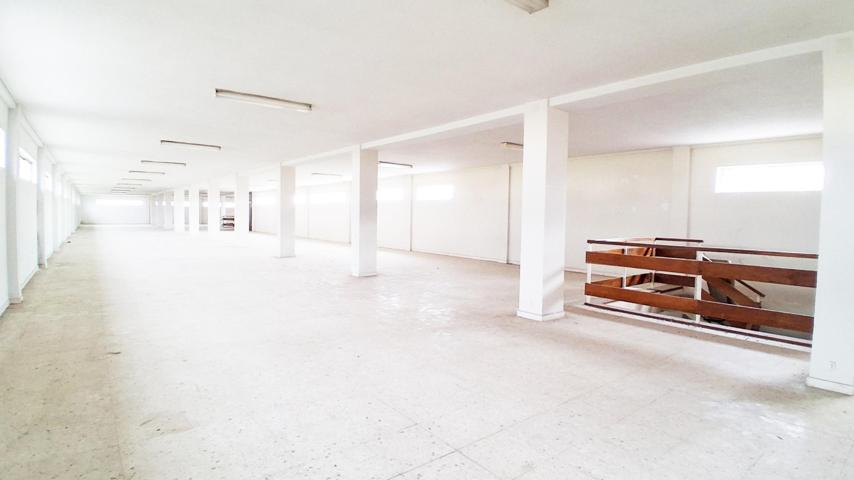 Urbis te ofrece una nave en venta en Carbajosa de la Sagrada, Salamanca. photo 0
