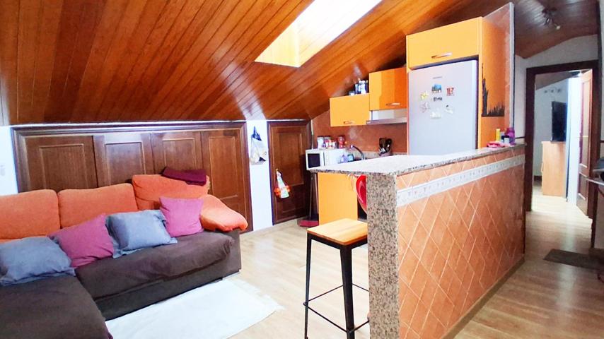 Urbis te ofrece un apartamento en alquiler en la zona Universidad, Salamanca. photo 0