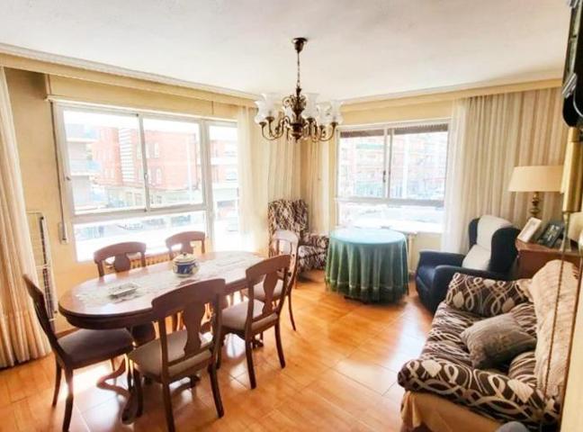 Urbis te ofrece un piso en venta en Labradores, Salamanca. photo 0