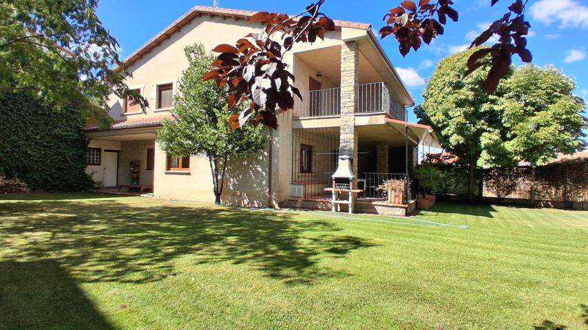 Urbis te ofrece una casa en venta en Miranda de Azán, Salamanca. photo 0