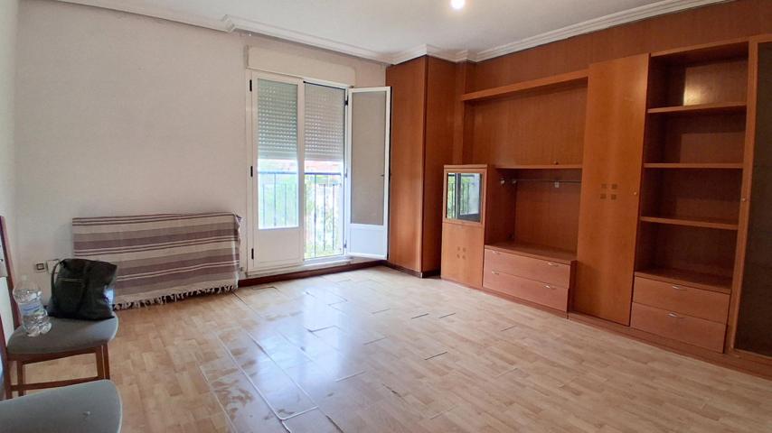 PISO EN VENTA SALAMANCA. Urbis te ofrece un piso en venta en La Salle – Vistahermosa, Salamanca. photo 0