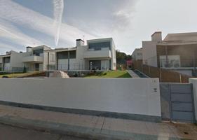 Urbis te ofrece un chalet en venta en Urbanización Santa Bárbara, Carrascal de Barregas, Salamanca. photo 0