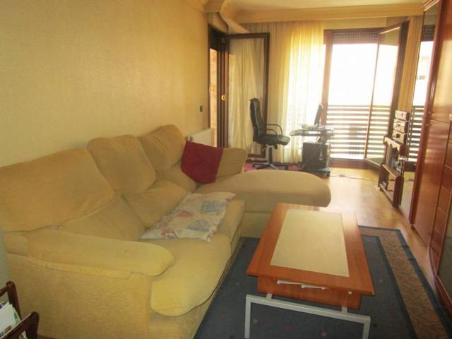 Urbis te ofrece un estupendo piso en venta en zona San Bernardo, Salamanca. photo 0