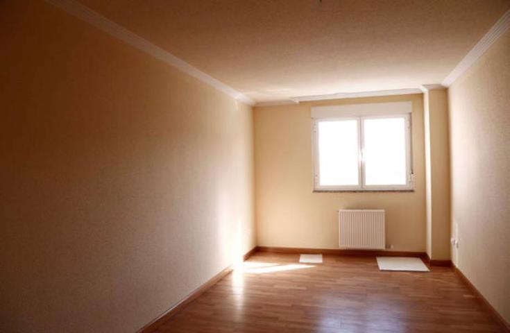Urbis te ofrece un estupendo piso en venta en zona Pizarrales, Salamanca. photo 0