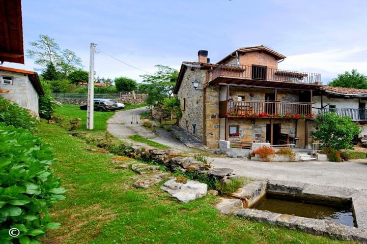 Casa En venta en Northern Spain, Luena photo 0