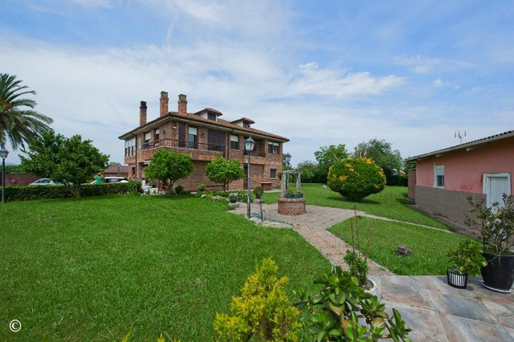 Casa En venta en El Callejo - La Pesquera - La Arenosa, Laredo photo 0