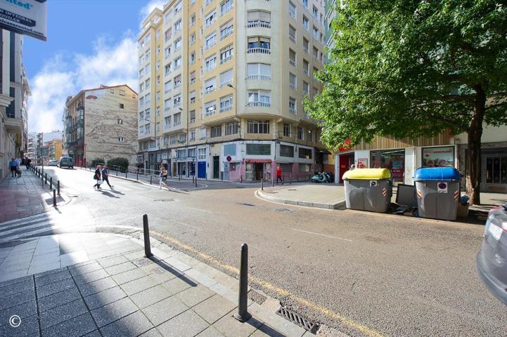 Oficina En venta en Centro-Puertochico, Santander photo 0