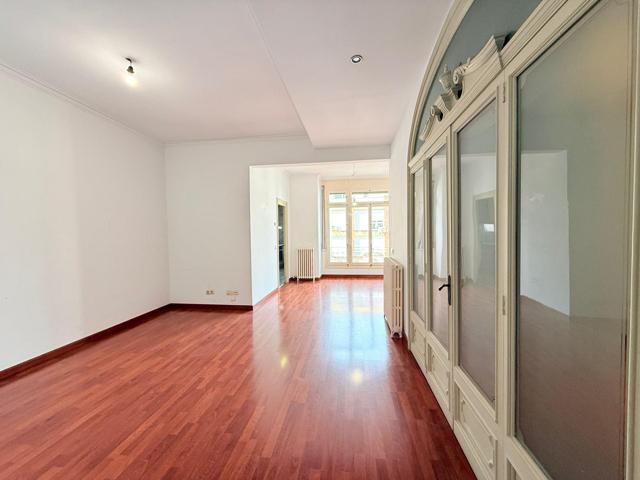 PISO CON ENCANTO AL CENTRO!!! photo 0
