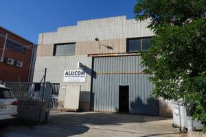 Nave industrial en alquiler photo 0