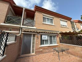 ¡DUPLEX EN VENTA EN SANTOMERA! photo 0