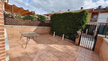 ¡DUPLEX EN VENTA EN SANTOMERA! photo 0