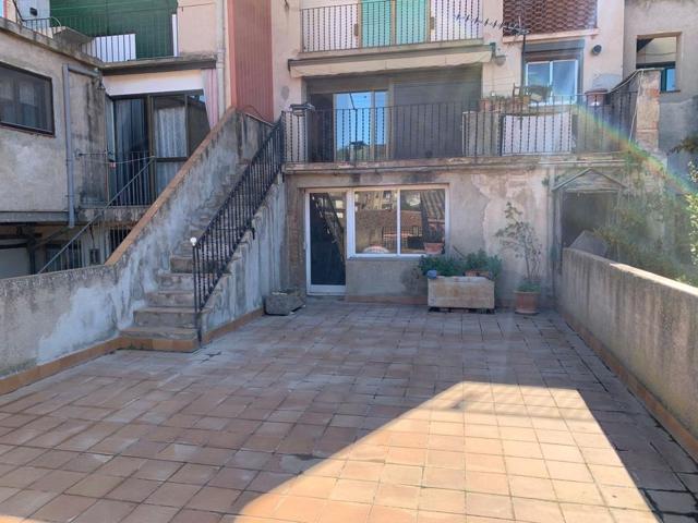 CASA ANTIGUA EN EL CENTO DEL PUEBLO, SANT LLORENÇ SAVALL photo 0