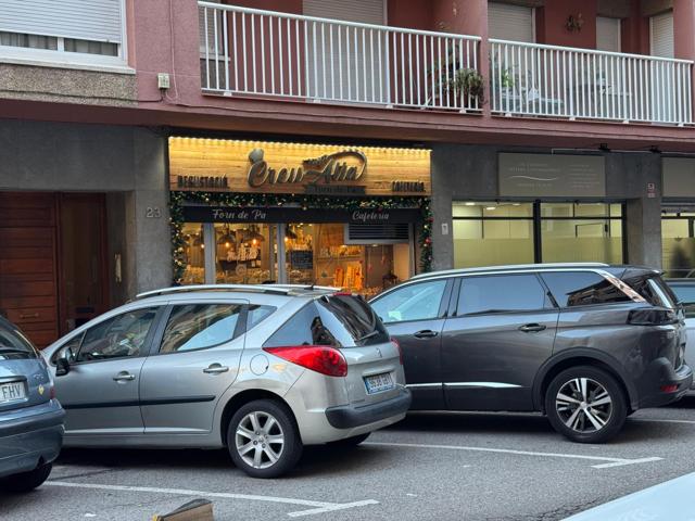 LOCAL COMERCIAL EN PLENO RENDIMIENTO- INVERSORES- CREU ALTA - CARRER PICAÑOL. photo 0