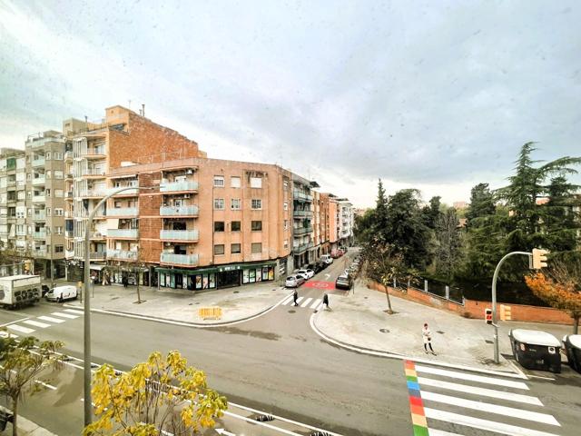Avenida Concordia: Impecable piso de 4 habitaciones SOLO PARA INVERSORES - ALTA RENTABILIDAD photo 0