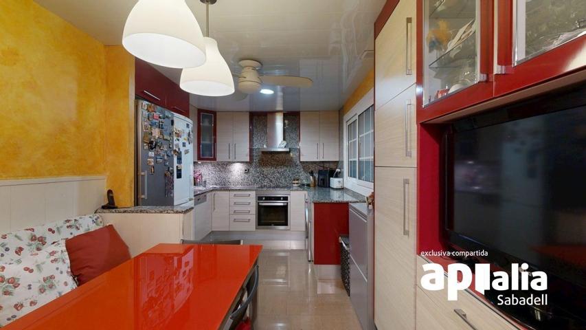 Piso reformado en venta en zona tranquila y muy bien comunicada photo 0